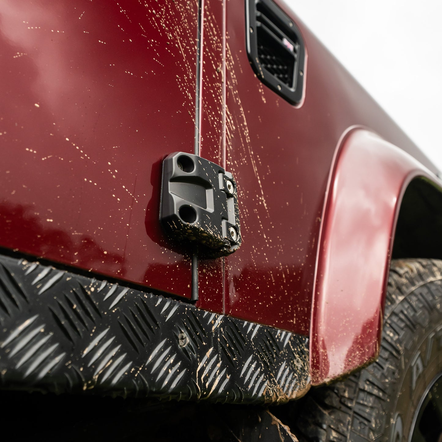 Land Rover Defender (L316) Side Door Hinges
